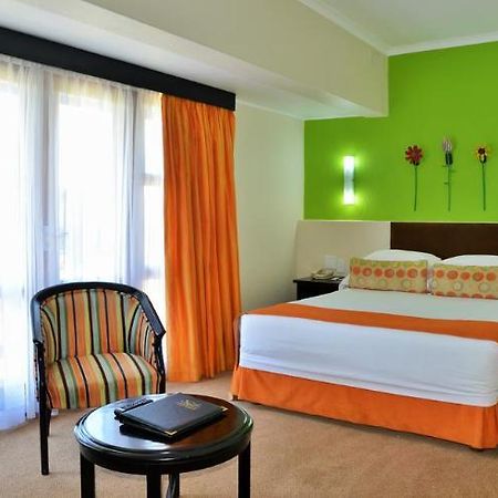 Protea Hotel Winkler White River Exteriör bild
